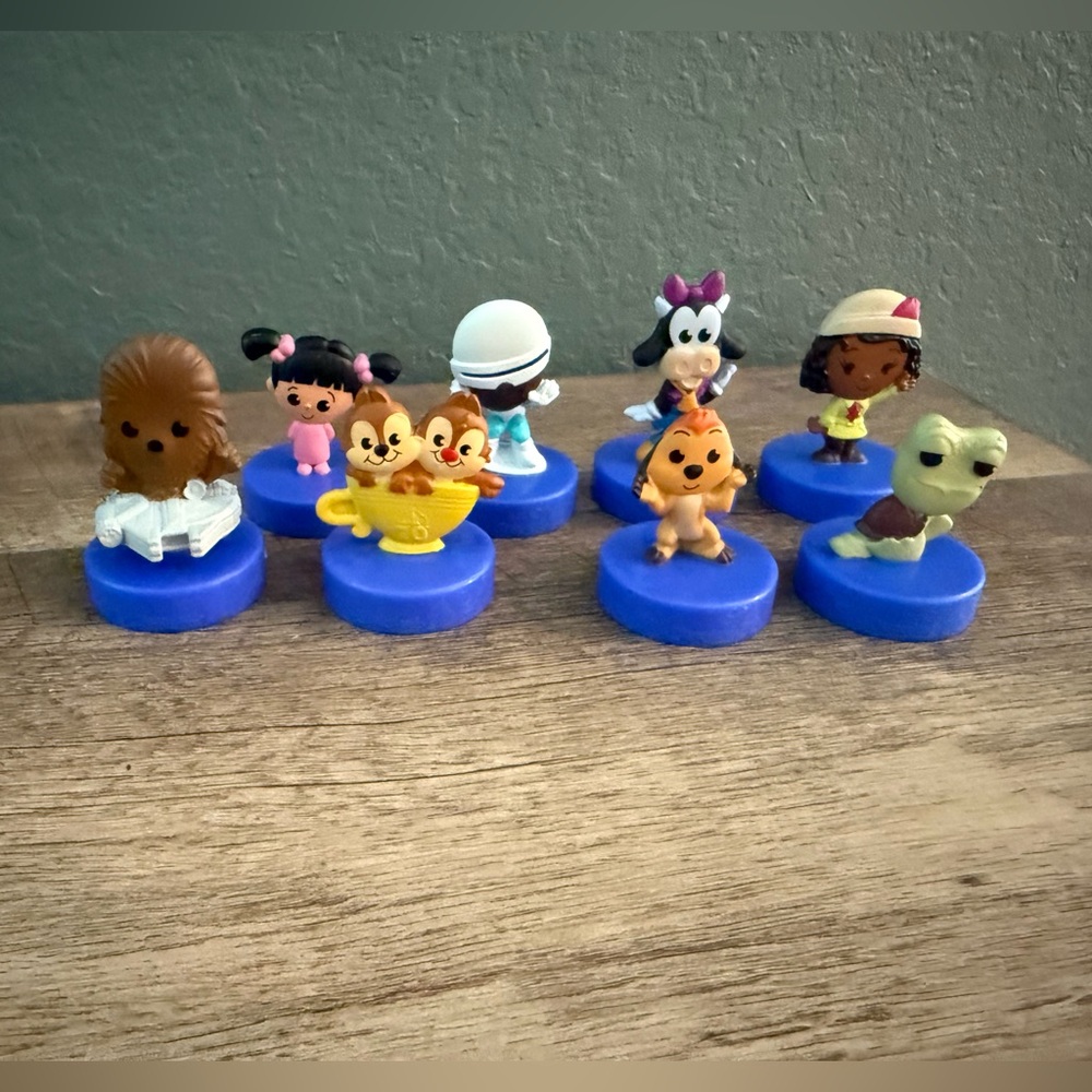 70th Disneyland figurines anniversary set of 8